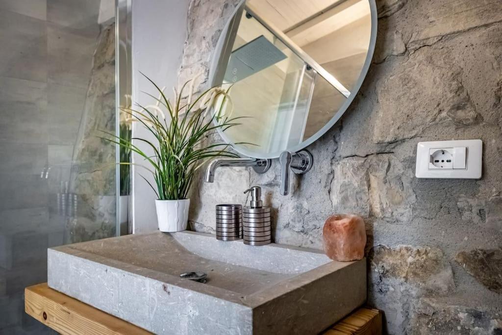 Luxury Limonaia With Jacuzzi Near Florence San Jacopo al Girone מראה חיצוני תמונה